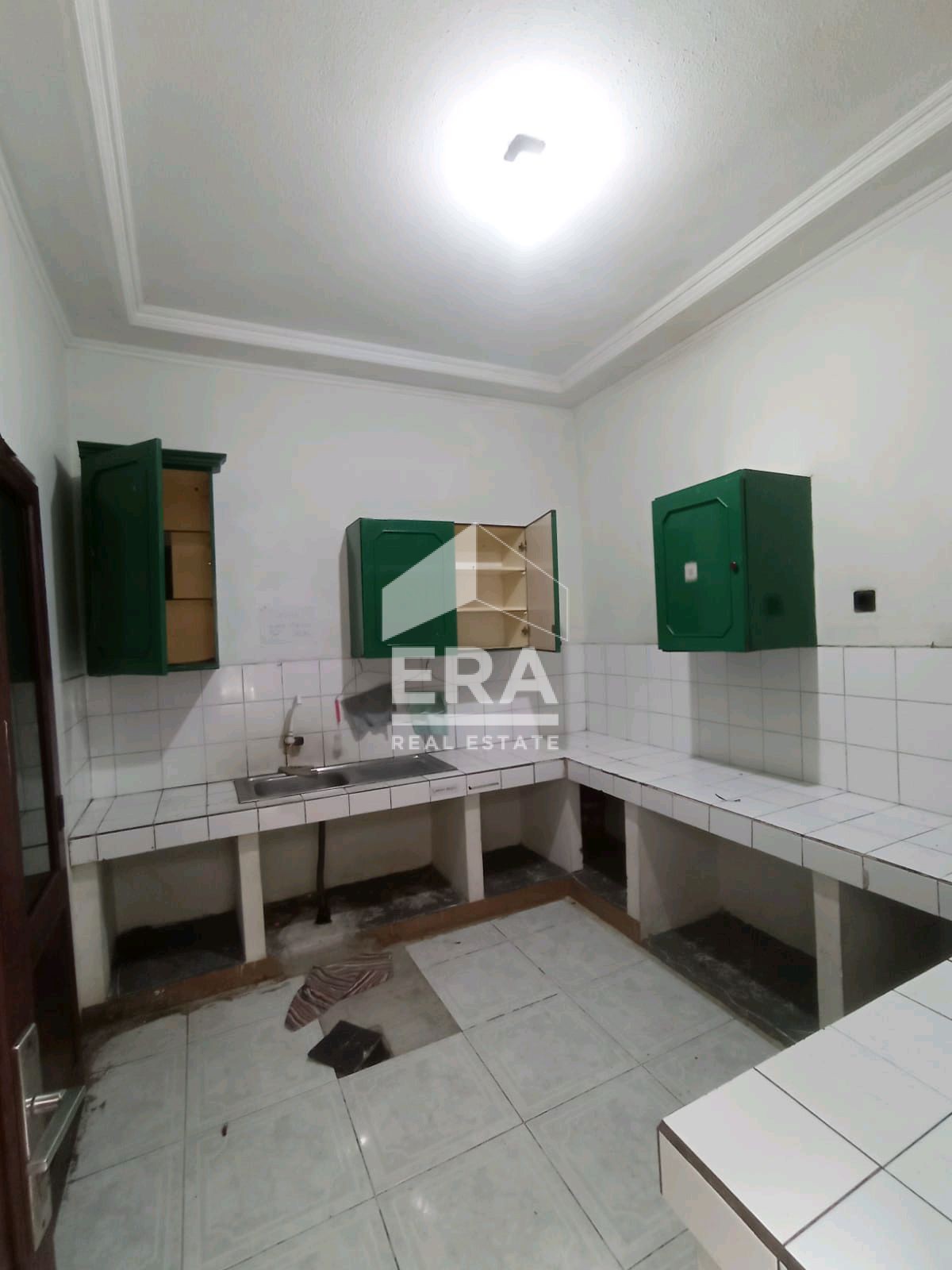 interior 8