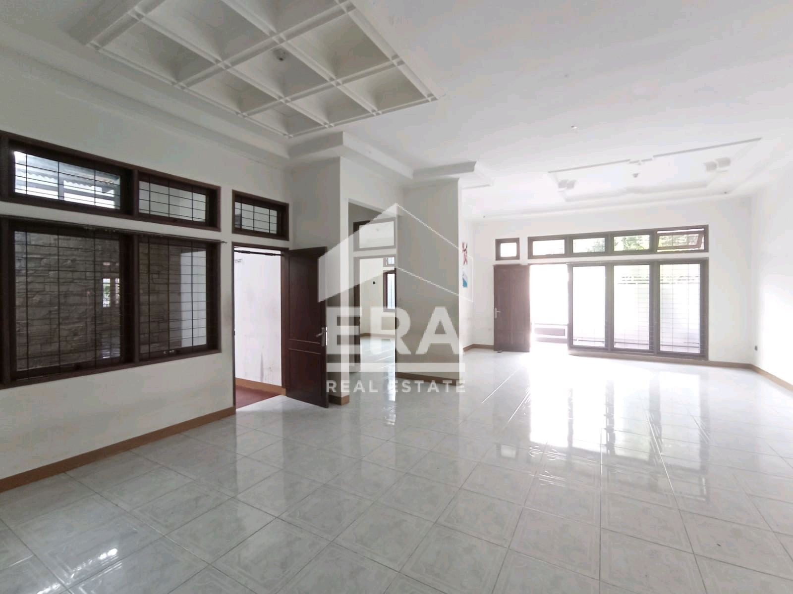 interior 9