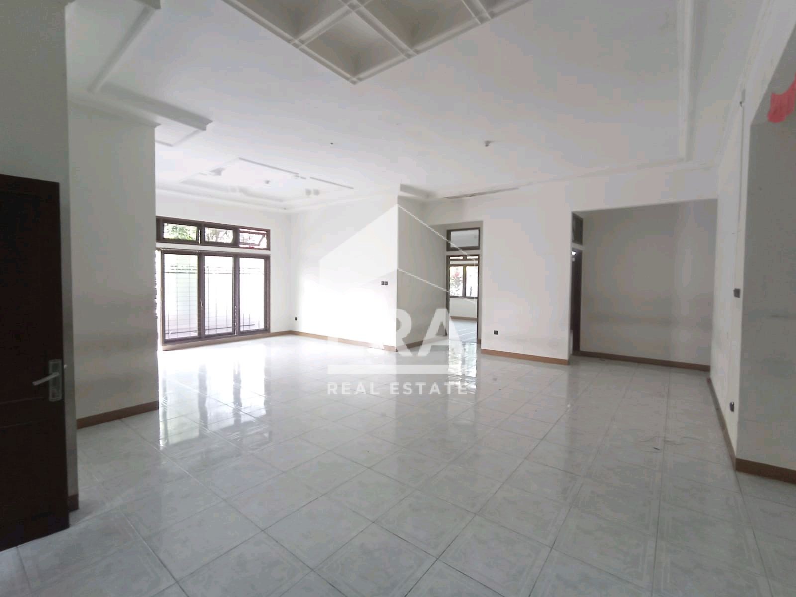 interior 2