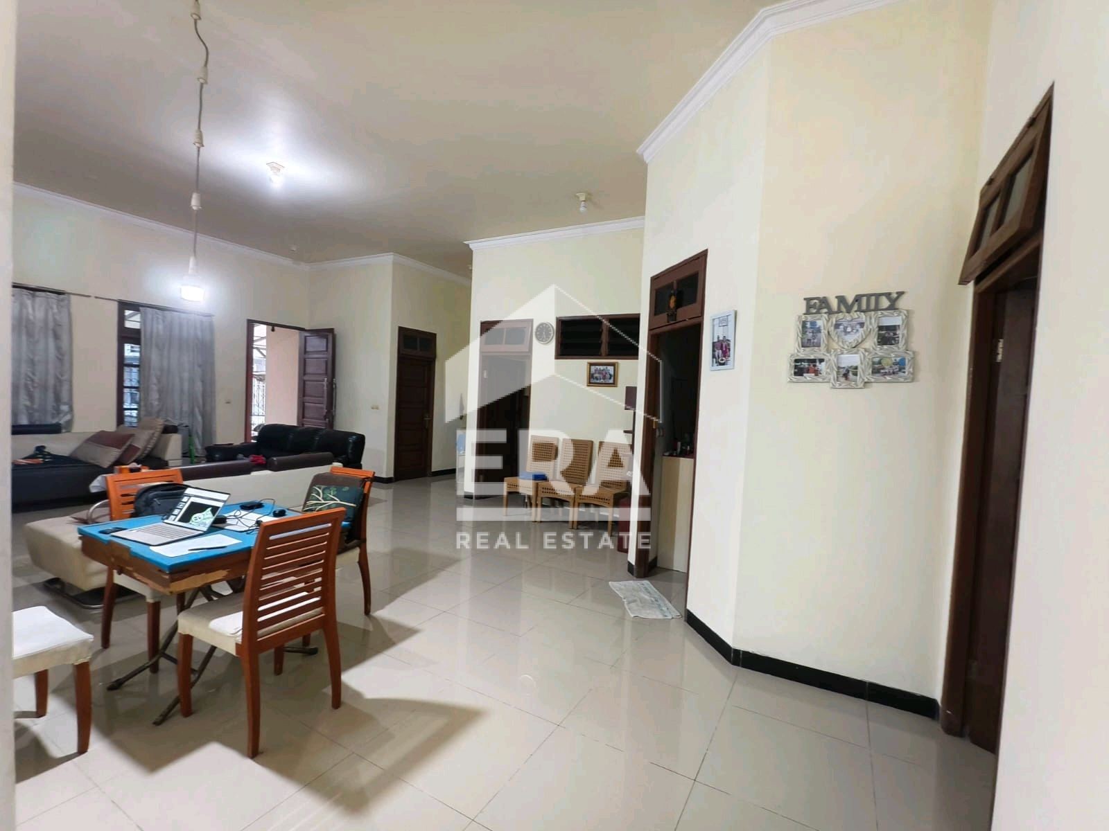 interior 3