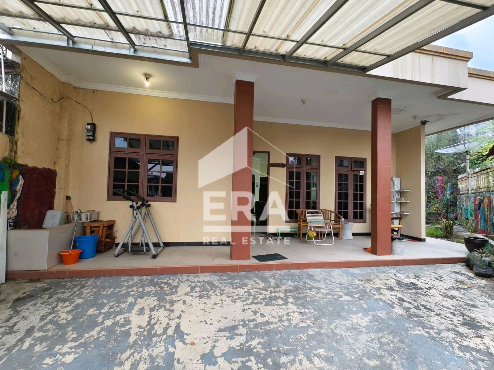 interior 2