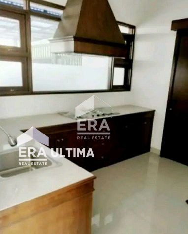 interior 6