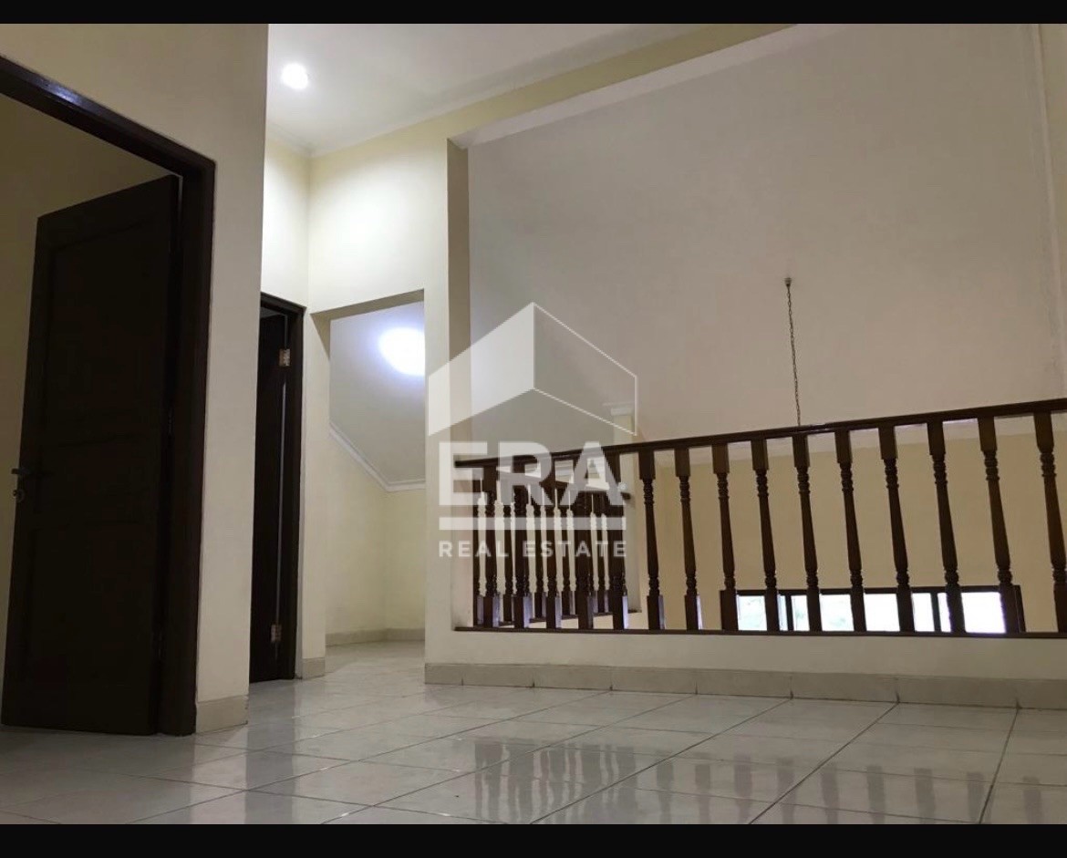 interior 6