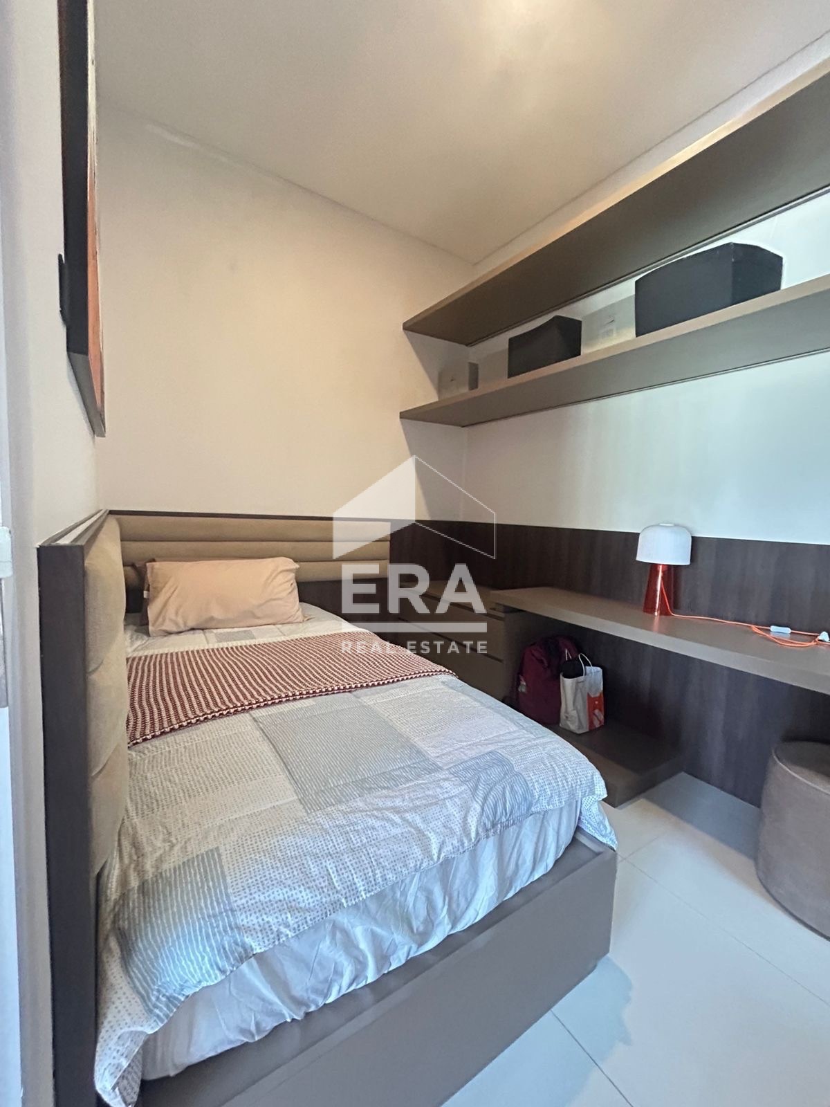 interior 6