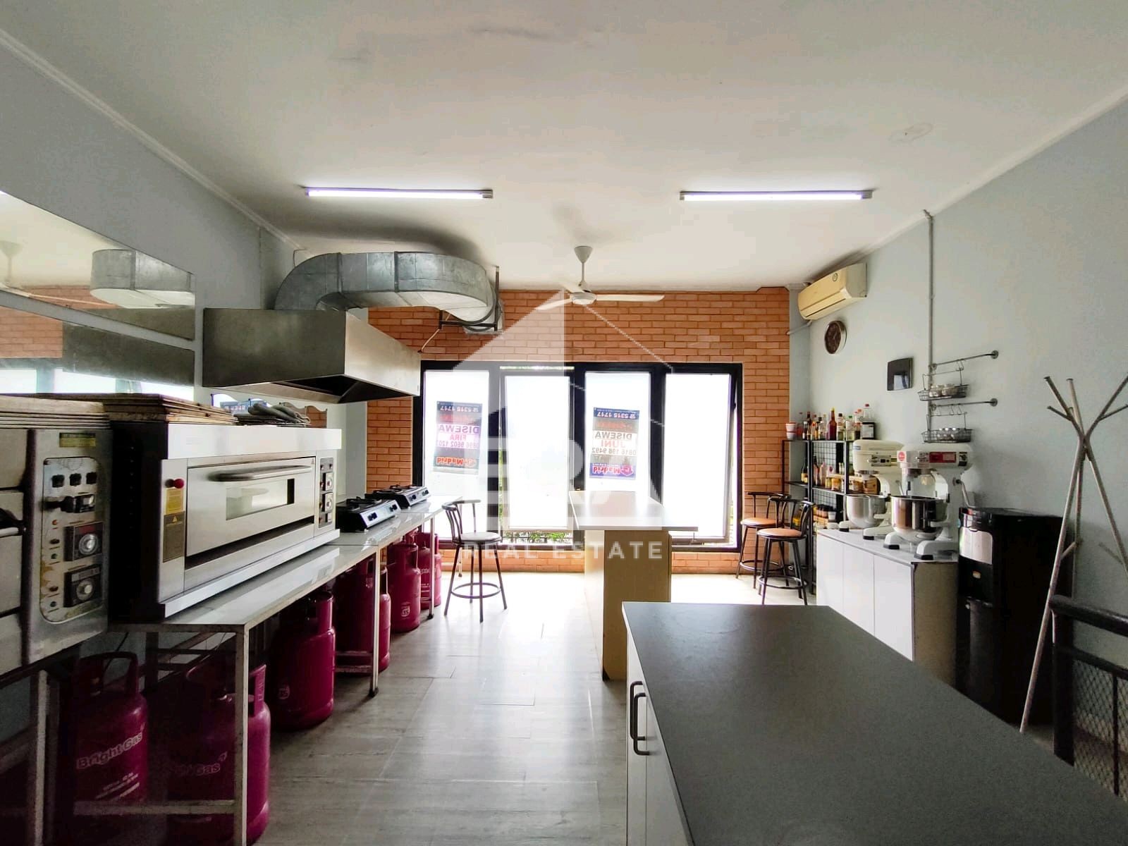 interior 3