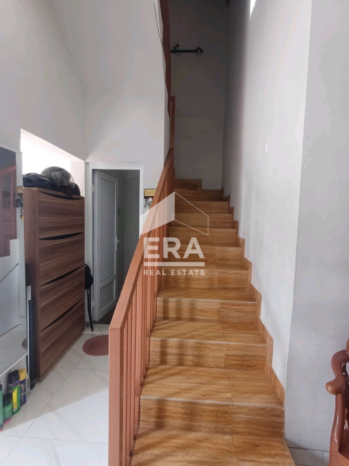 interior 6