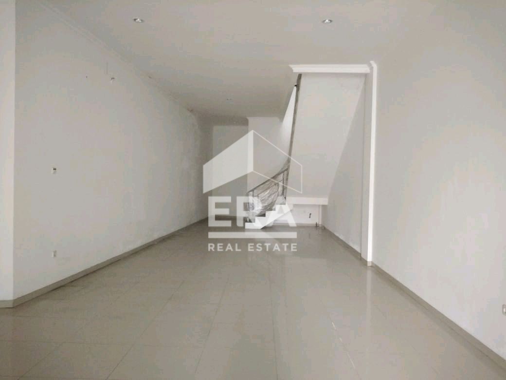 interior 6