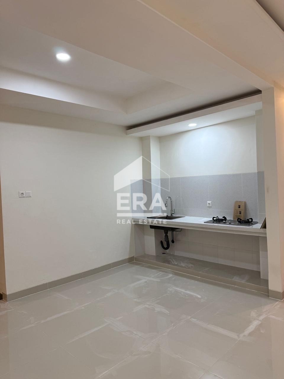 interior 8