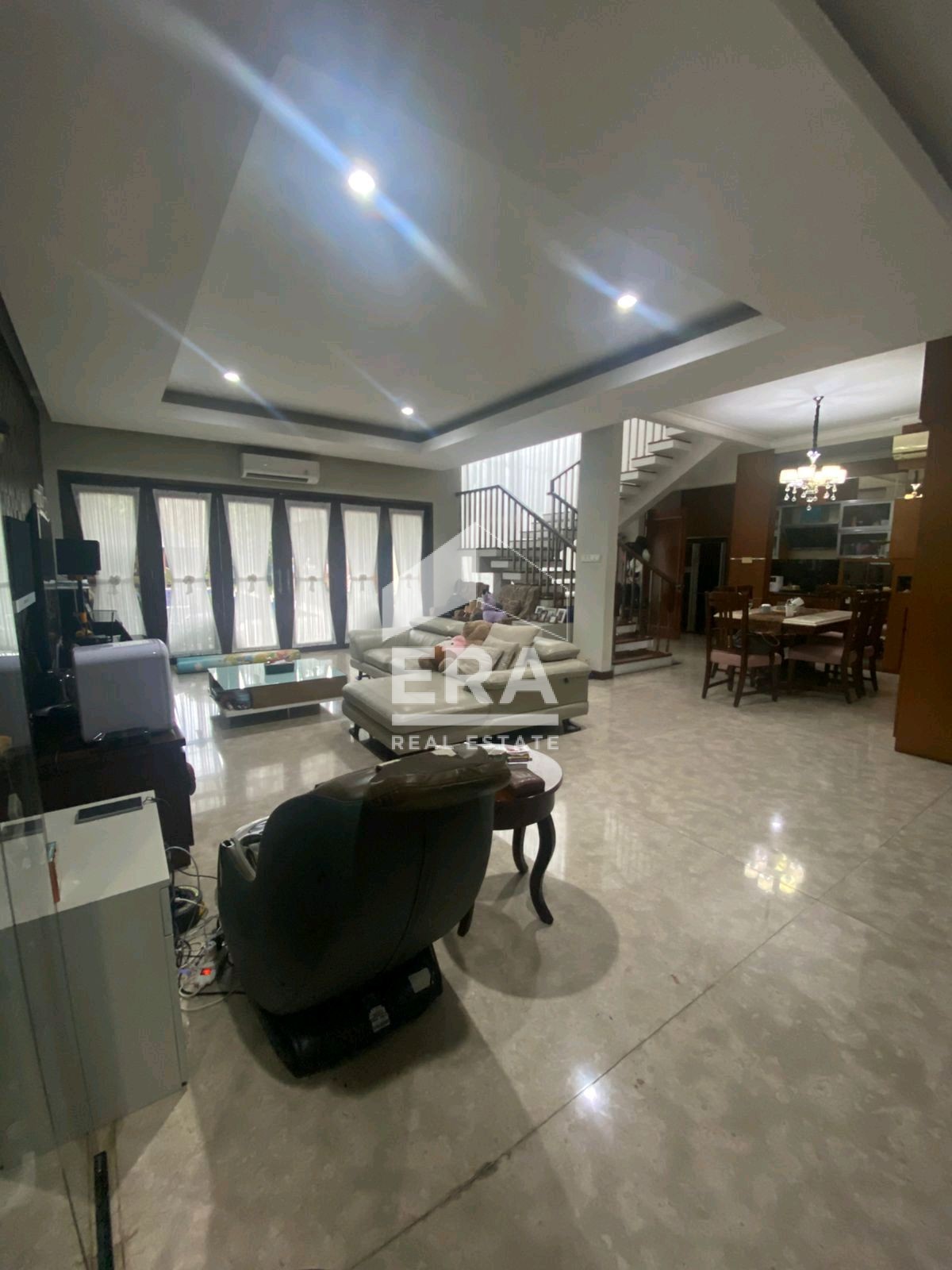interior 4