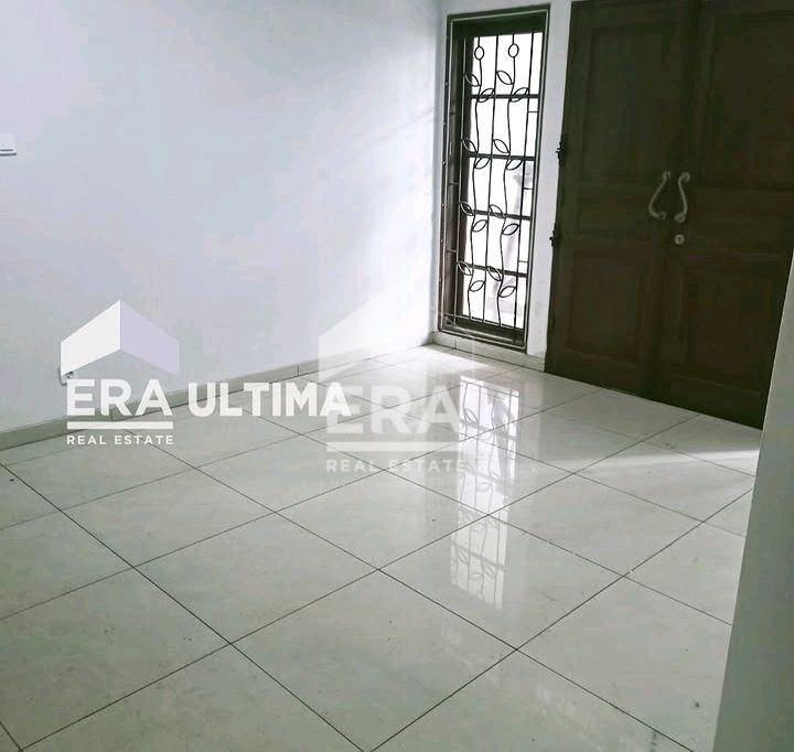 interior 3