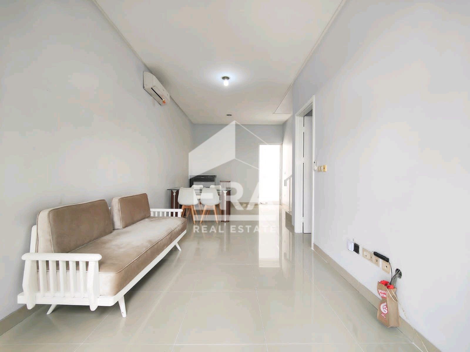 interior 6