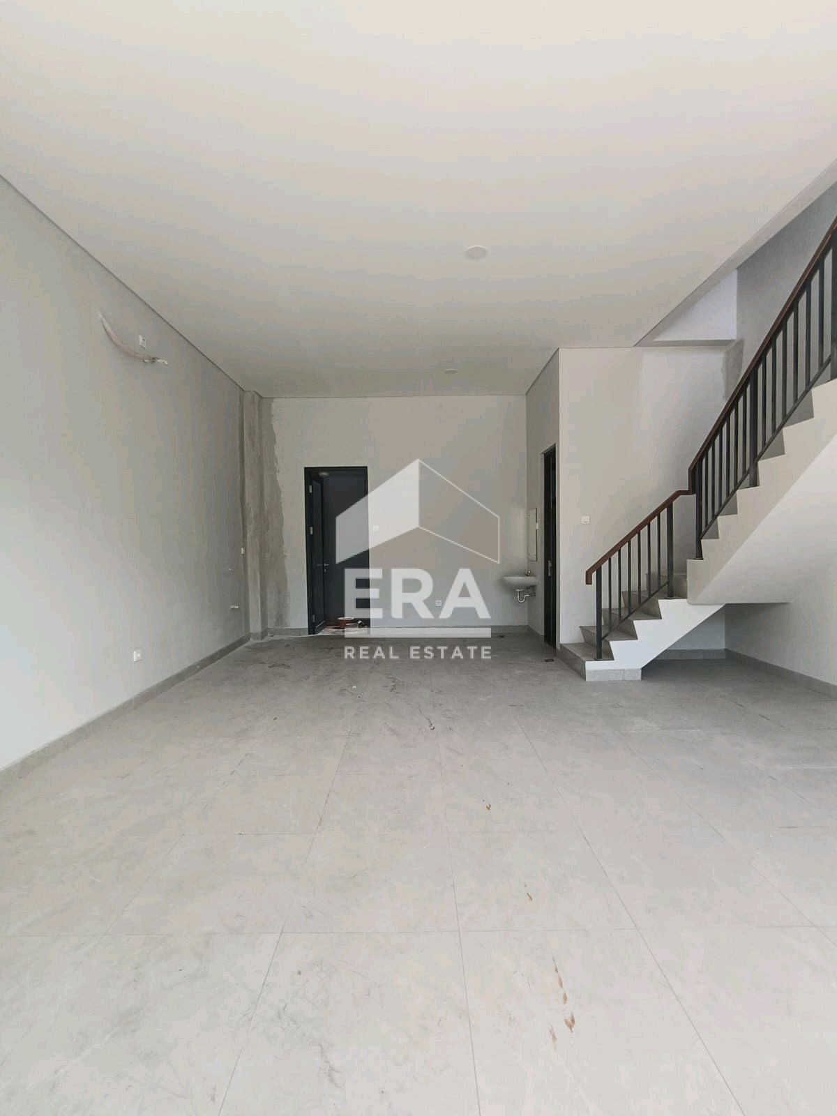 interior 8