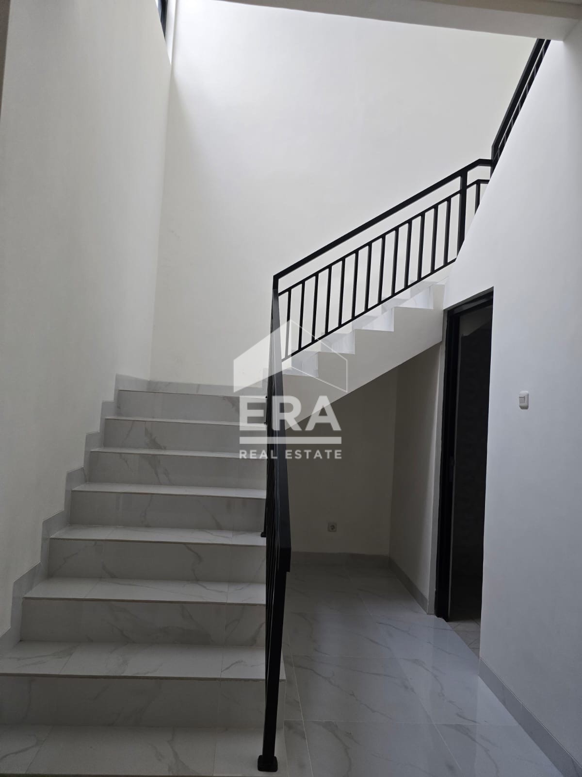 interior 3