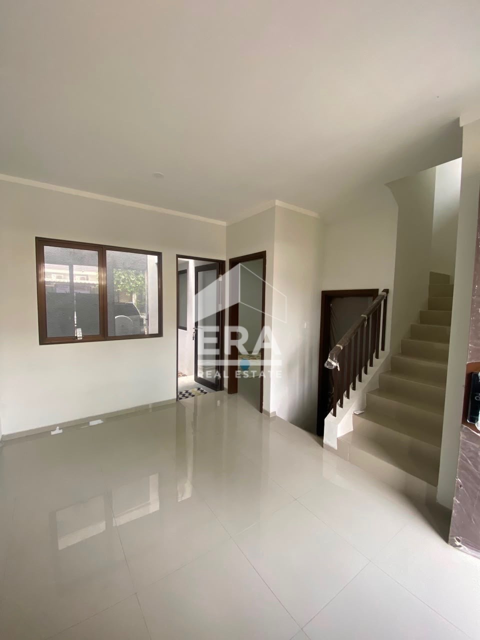 interior 8