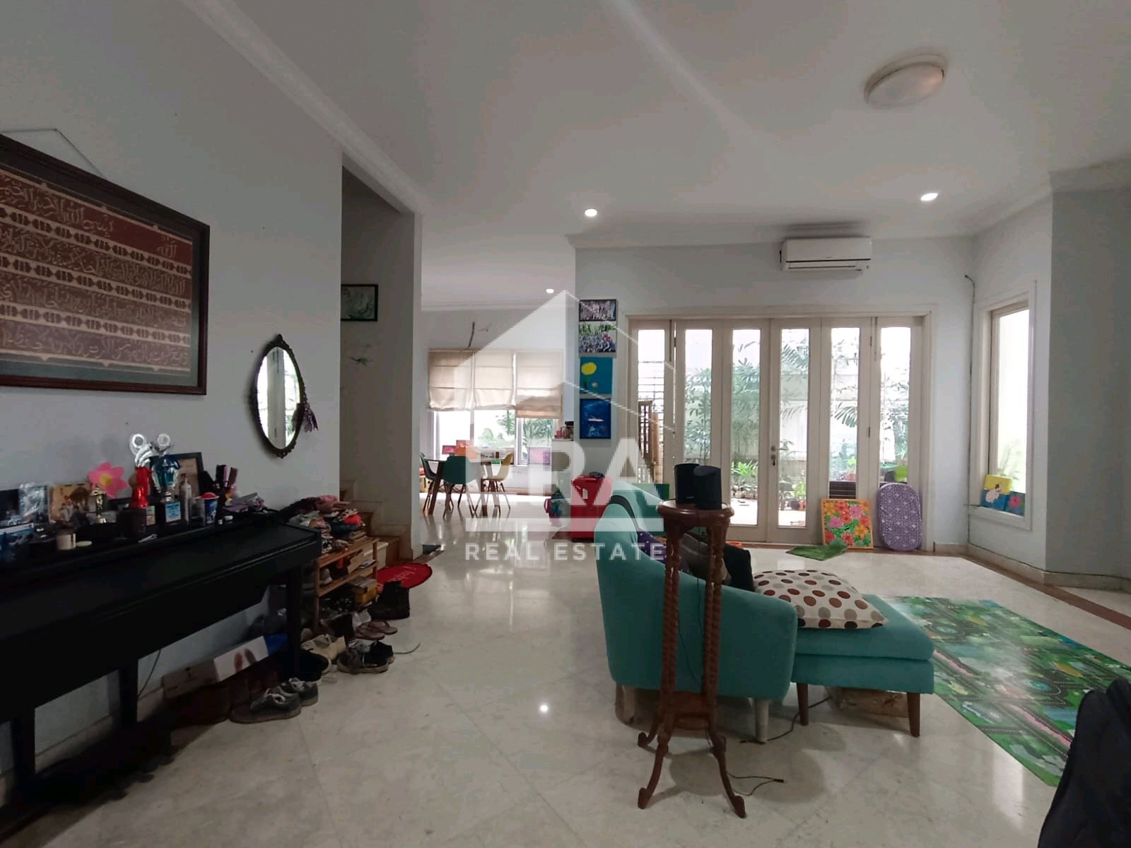 interior 5