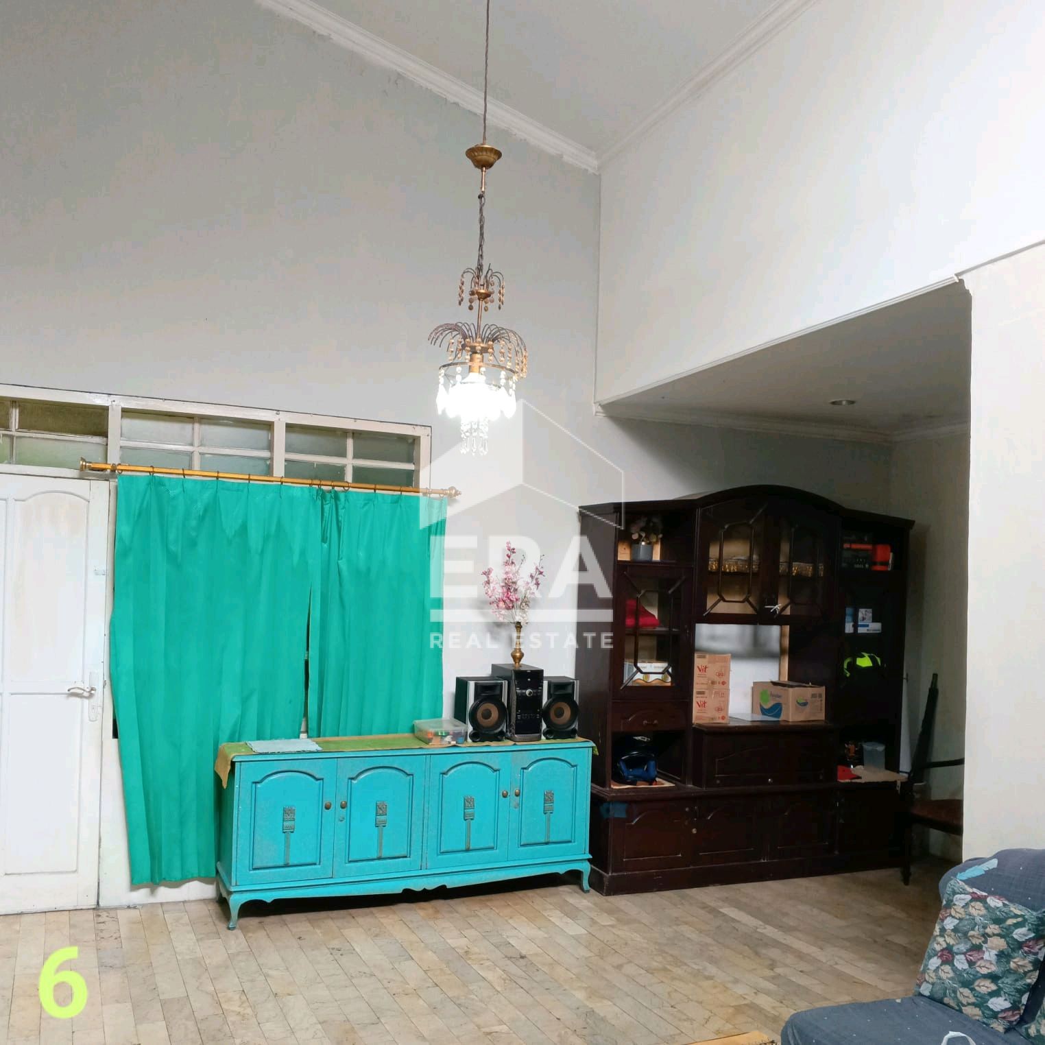 interior 9
