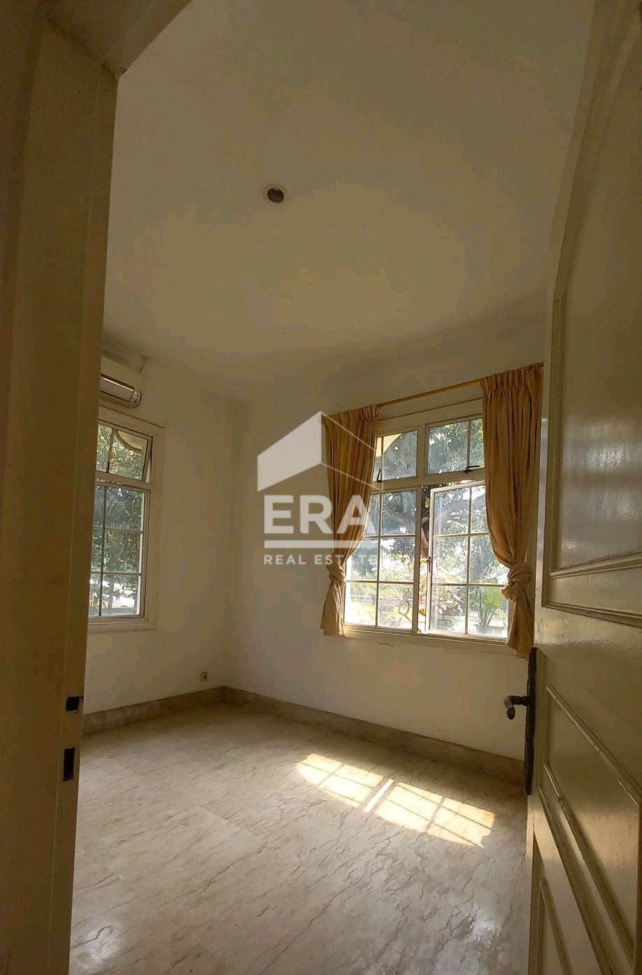 interior 5