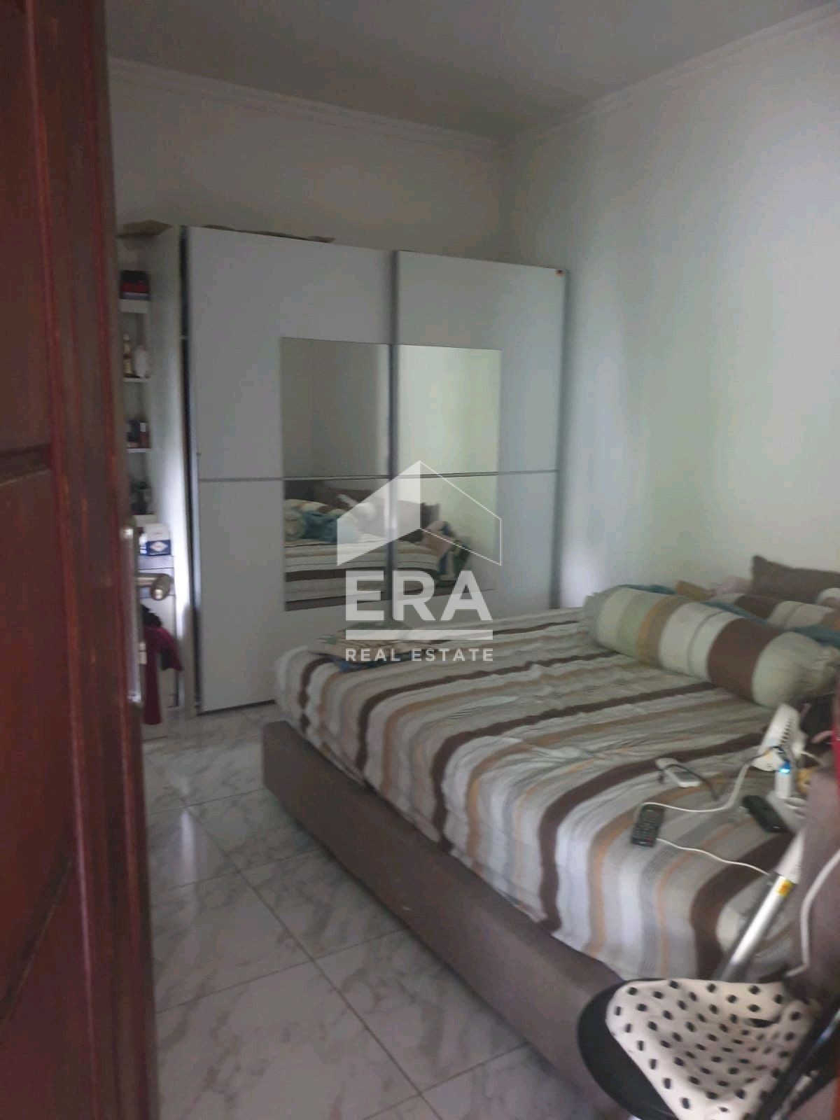 interior 8