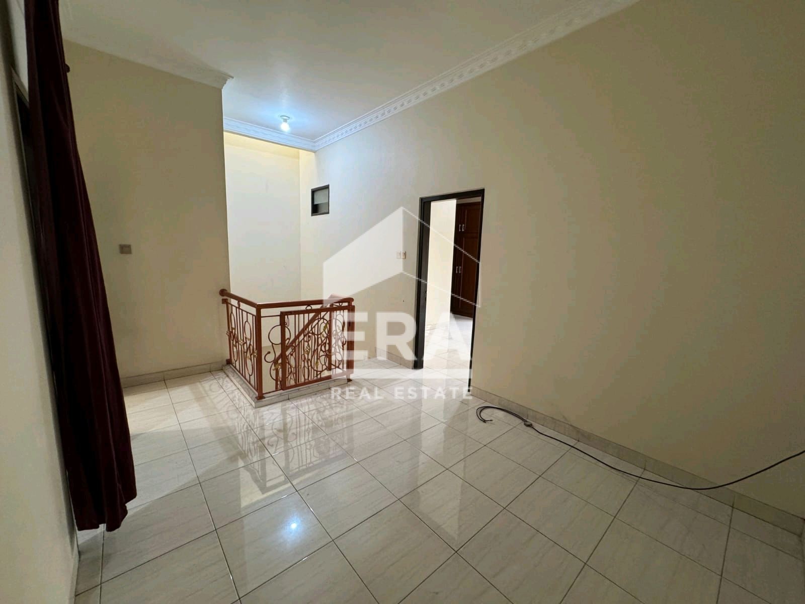 interior 6