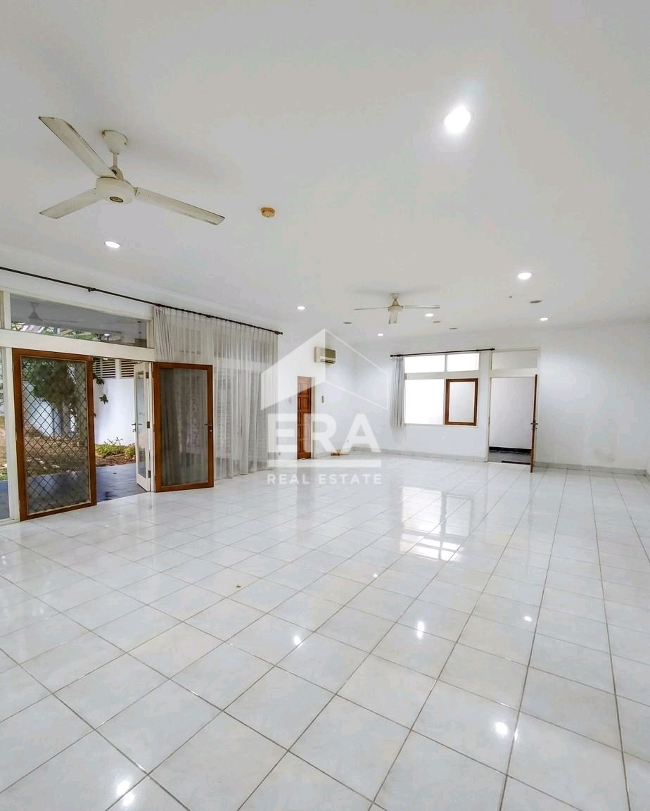 interior 5