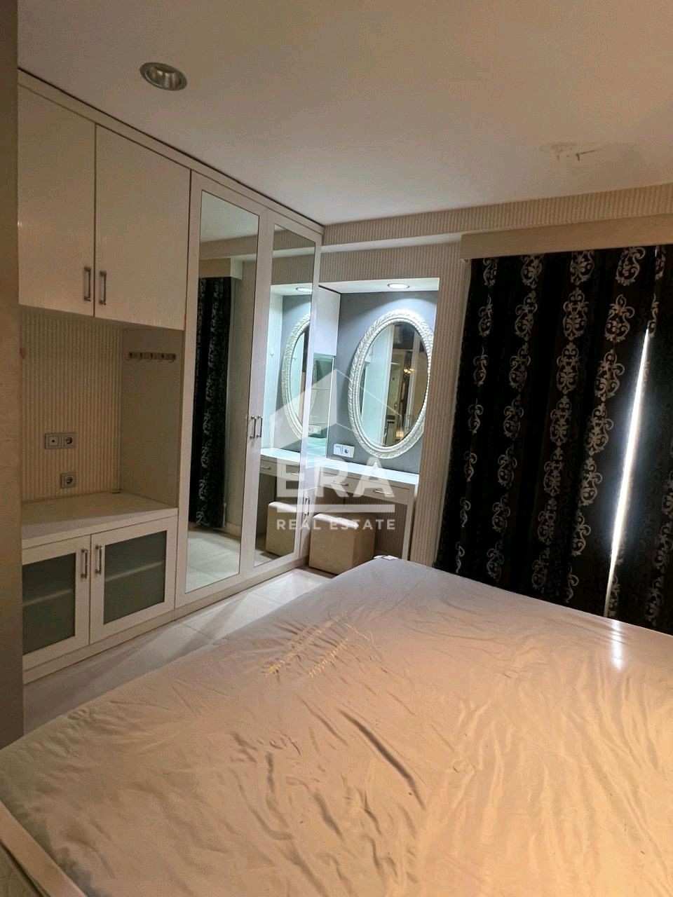 interior 4