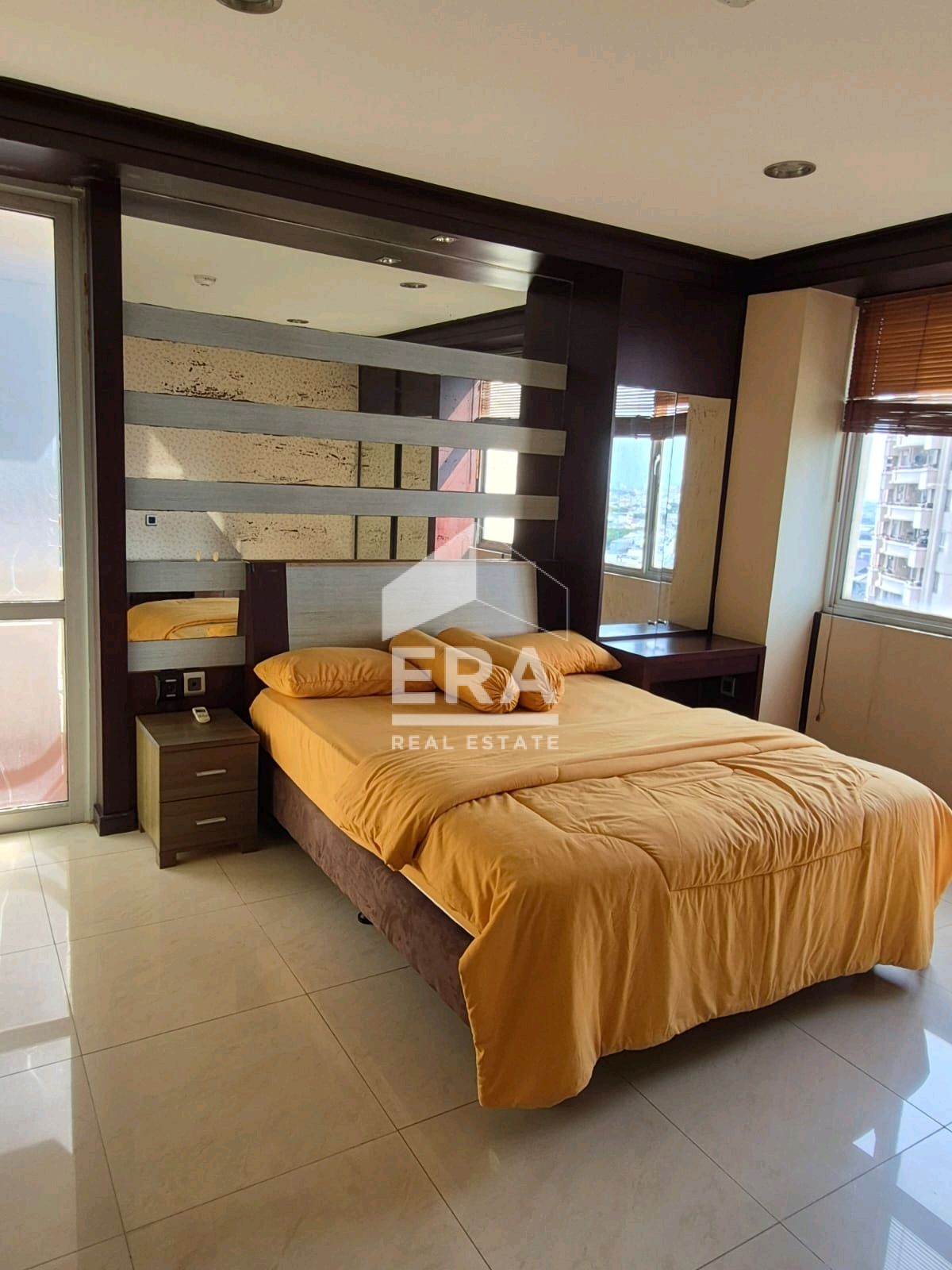 interior 7