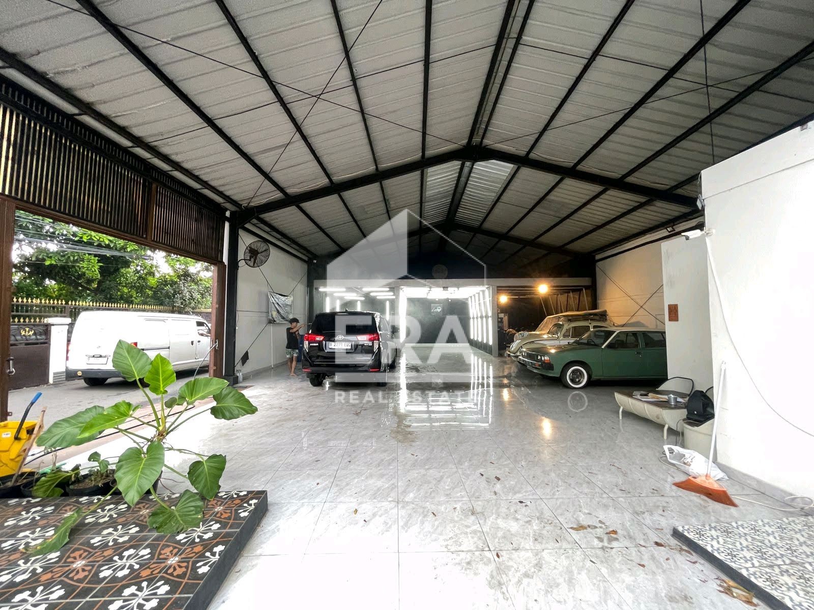 interior 3