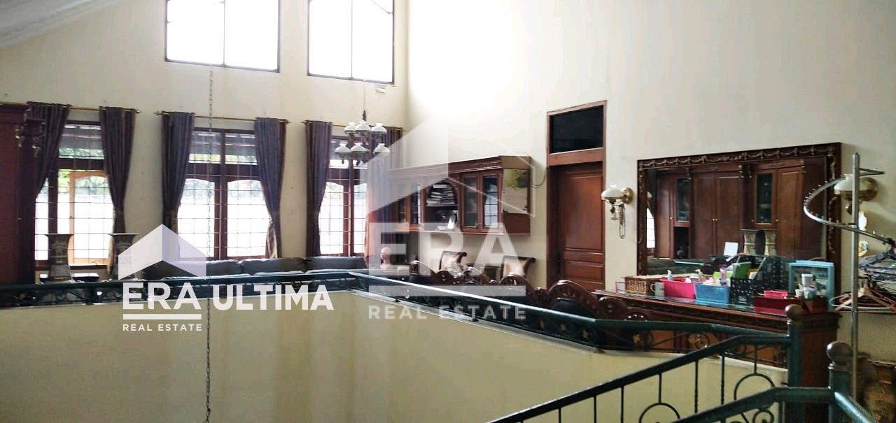 interior 6