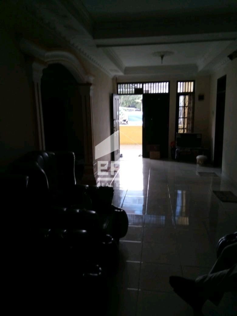interior 4