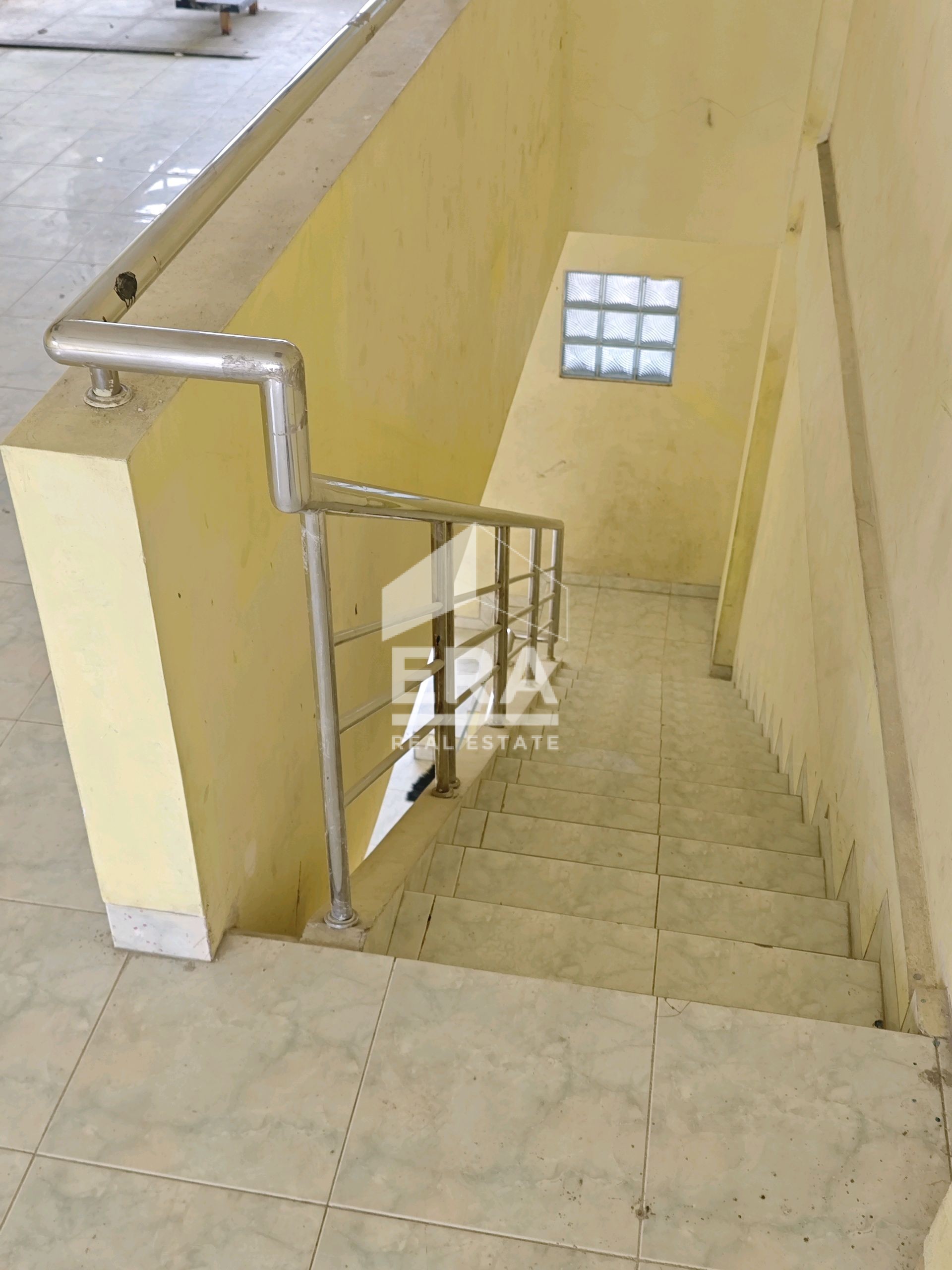 interior 8