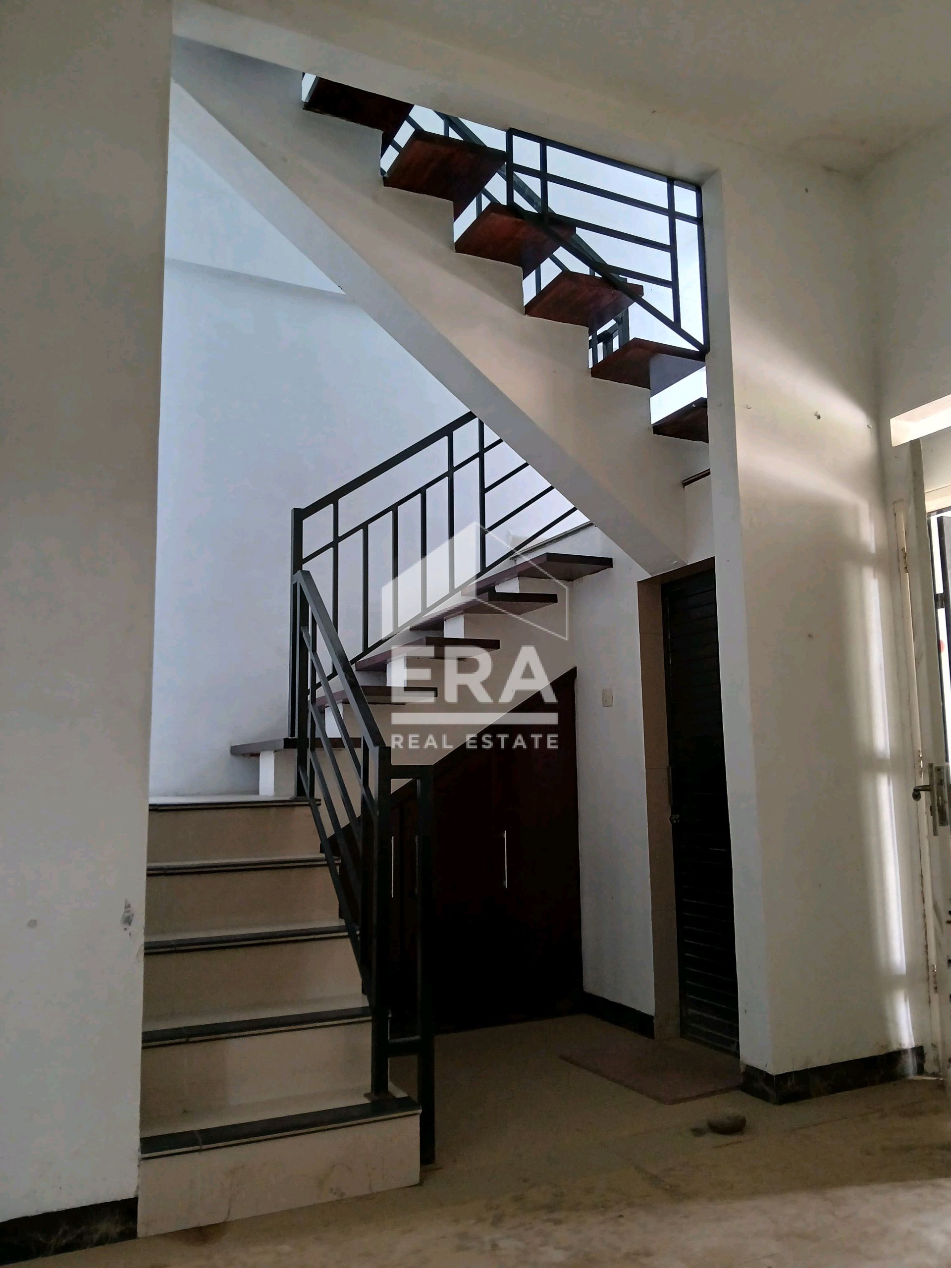 interior 3