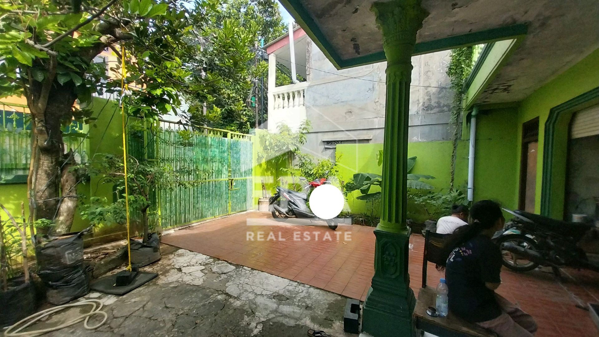 interior 2