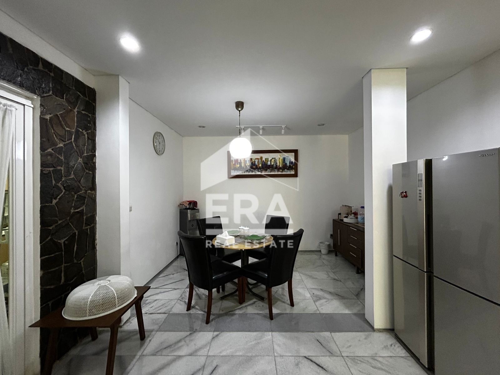 interior 2