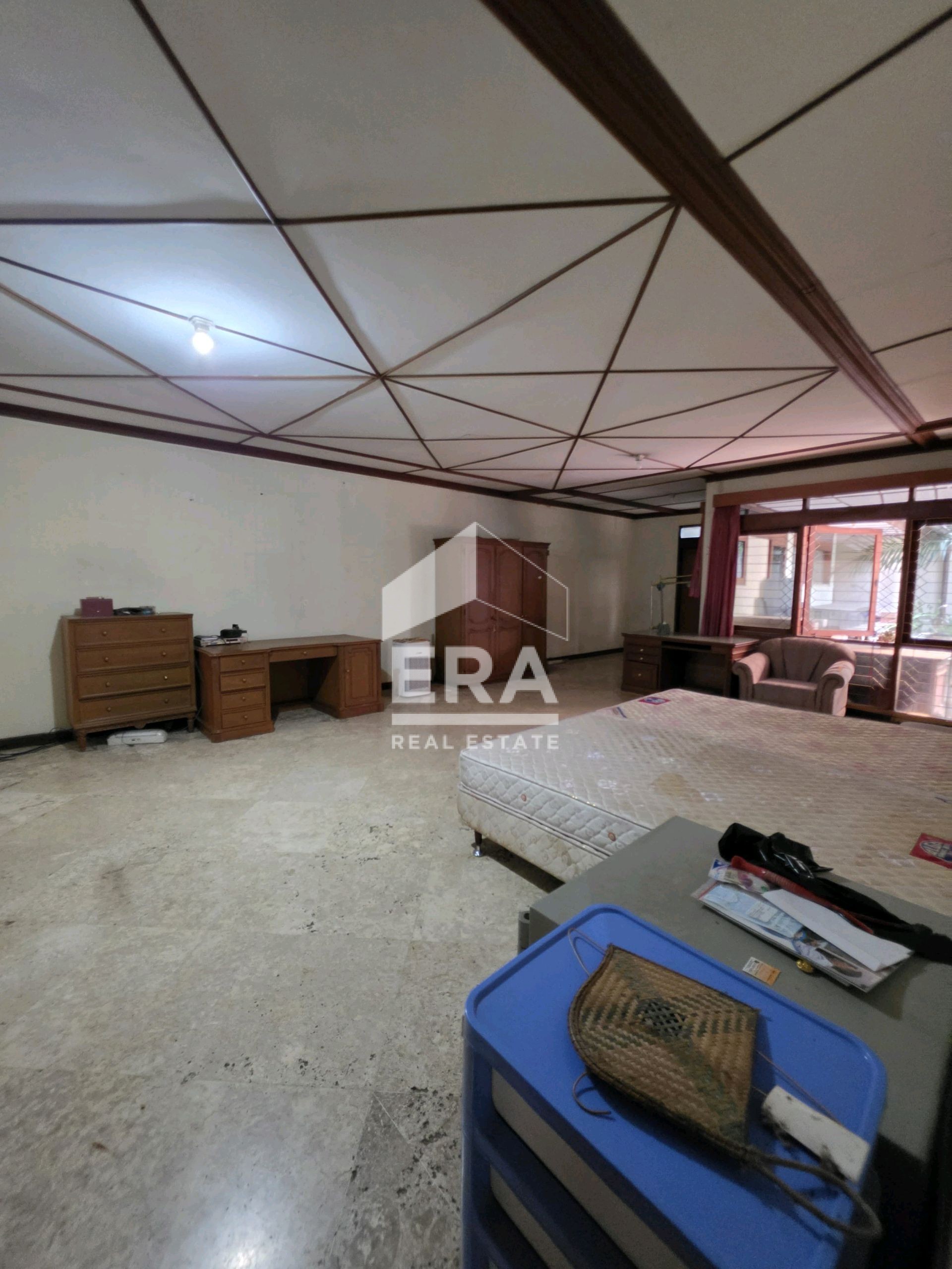 interior 3