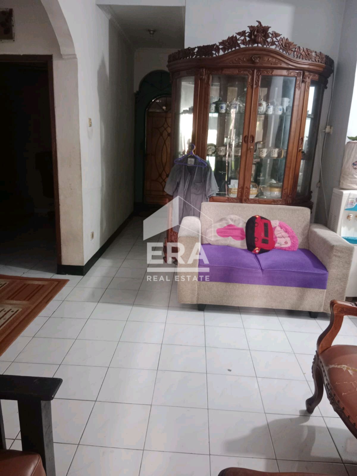 interior 8