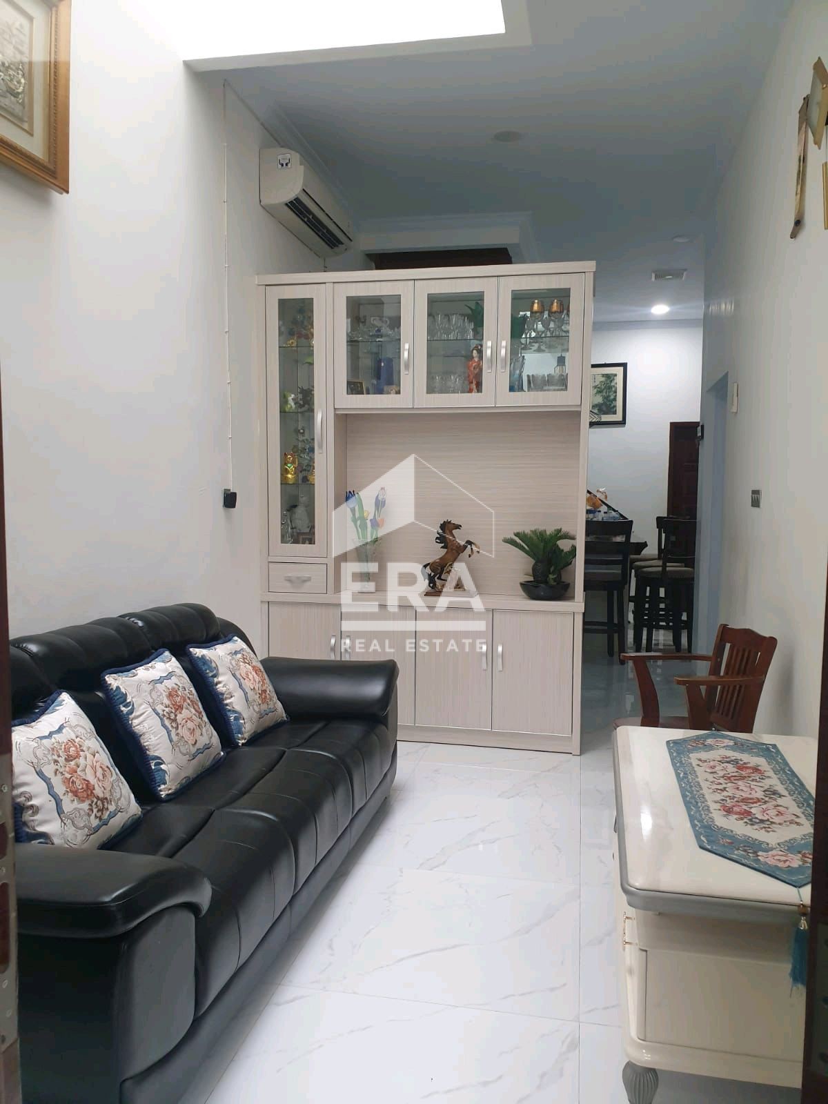 interior 3