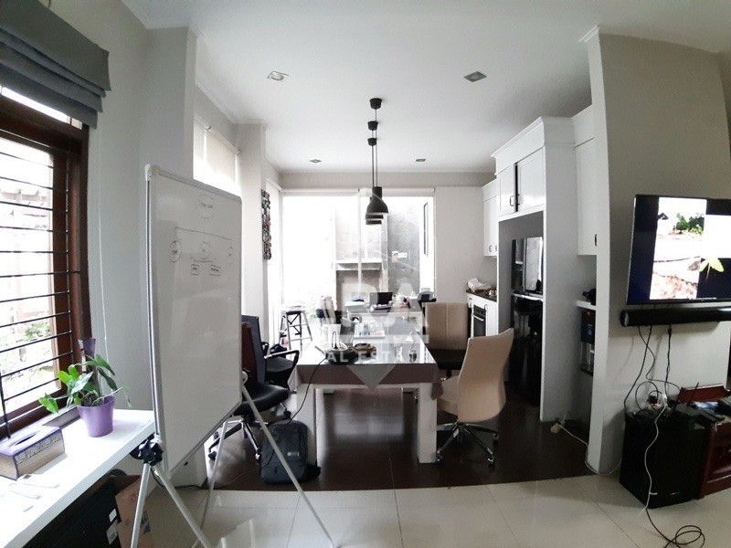 interior 9