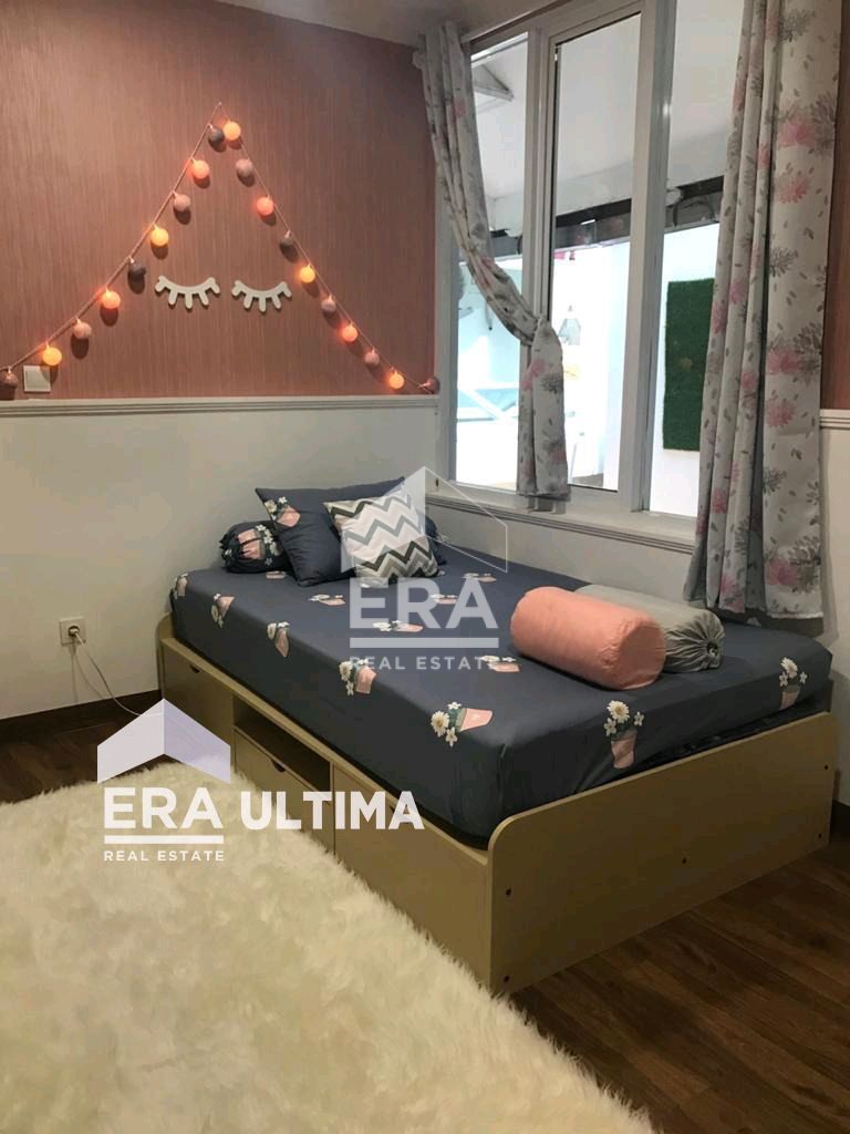 interior 8