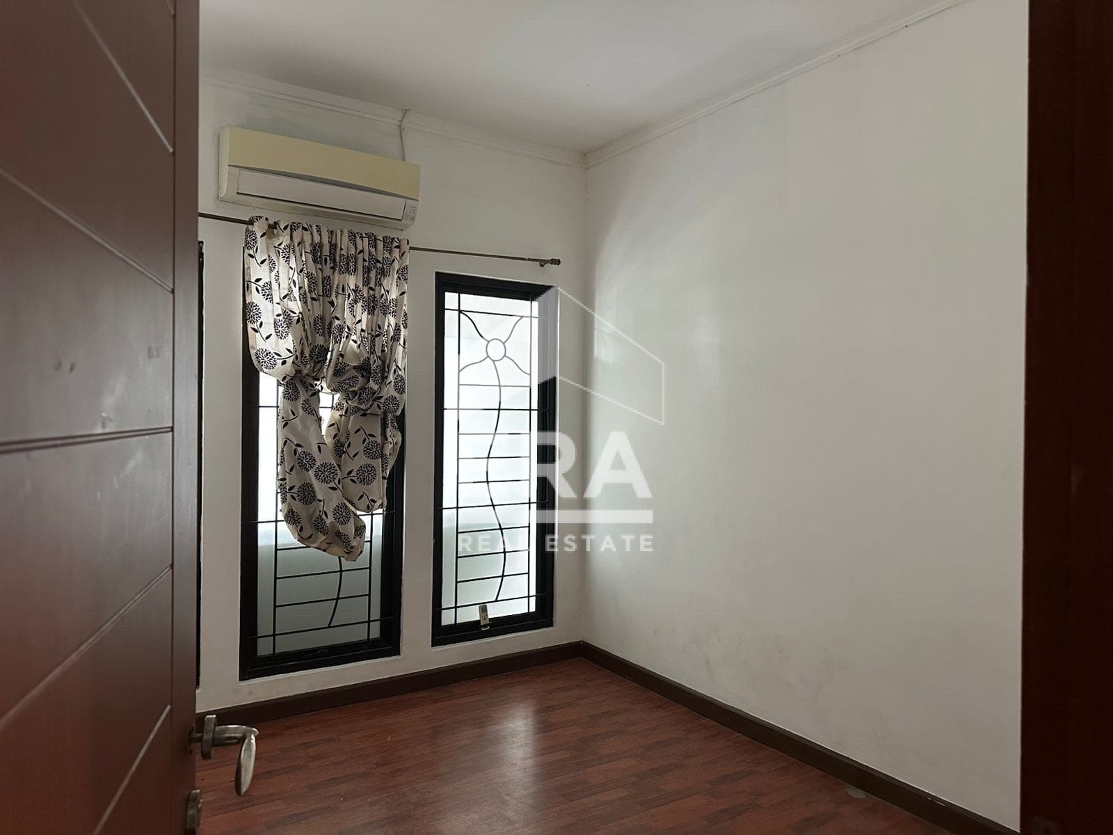 interior 2