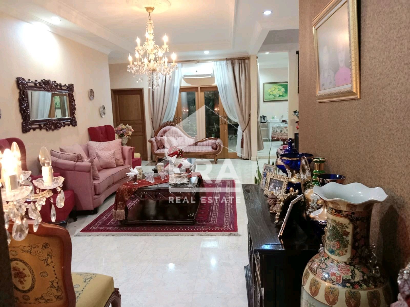 interior 2