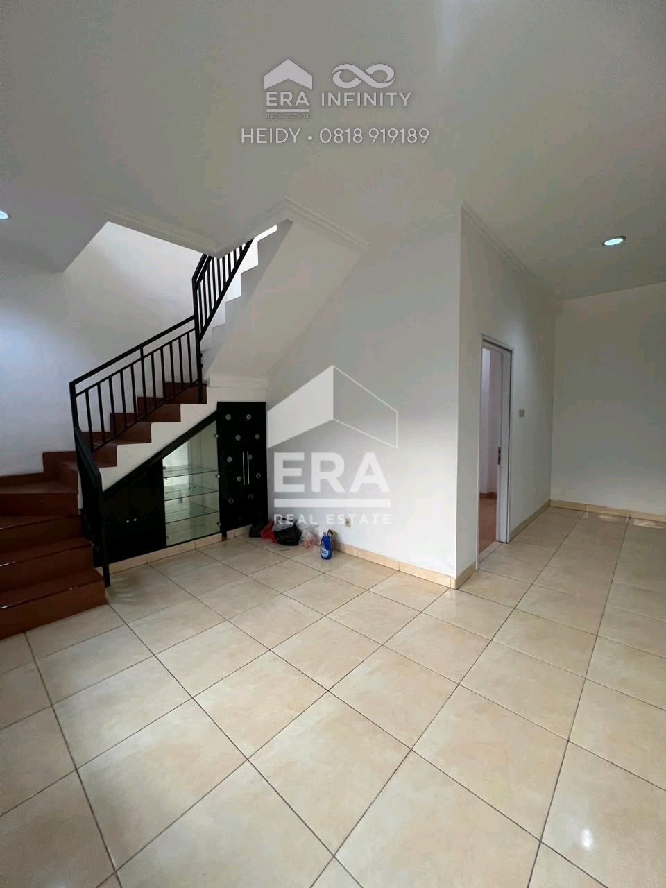 interior 2