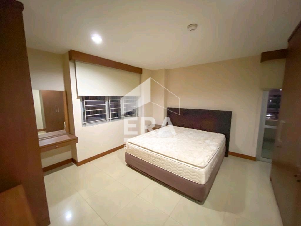 interior 3