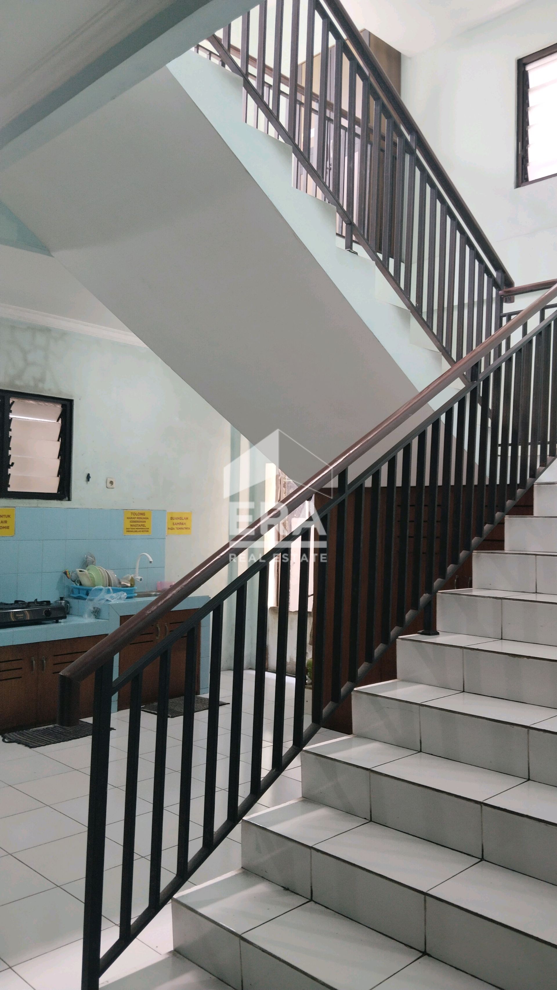 interior 6