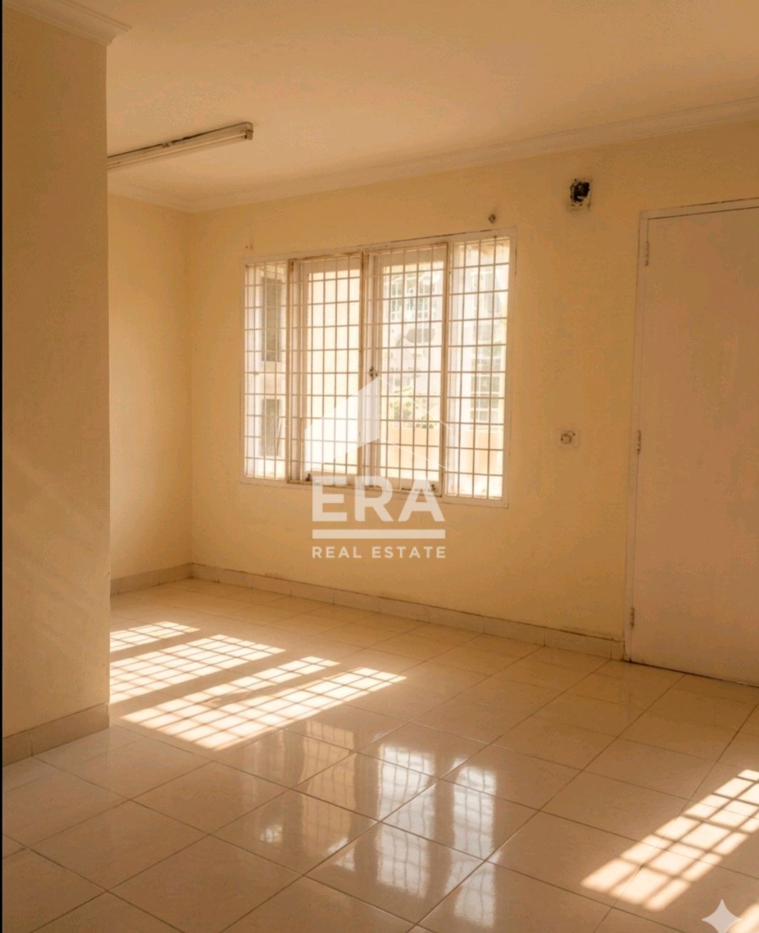 interior 6