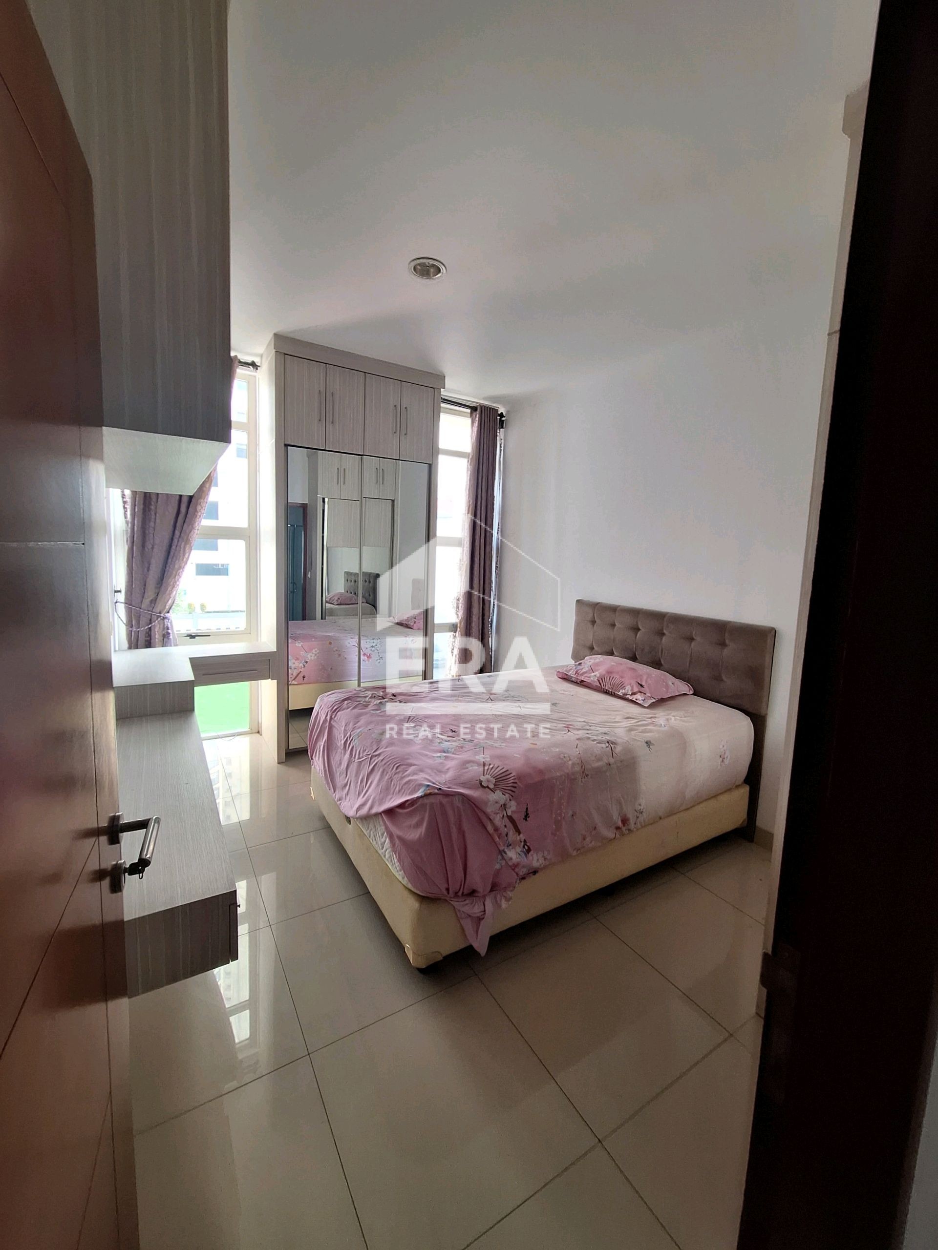 interior 10