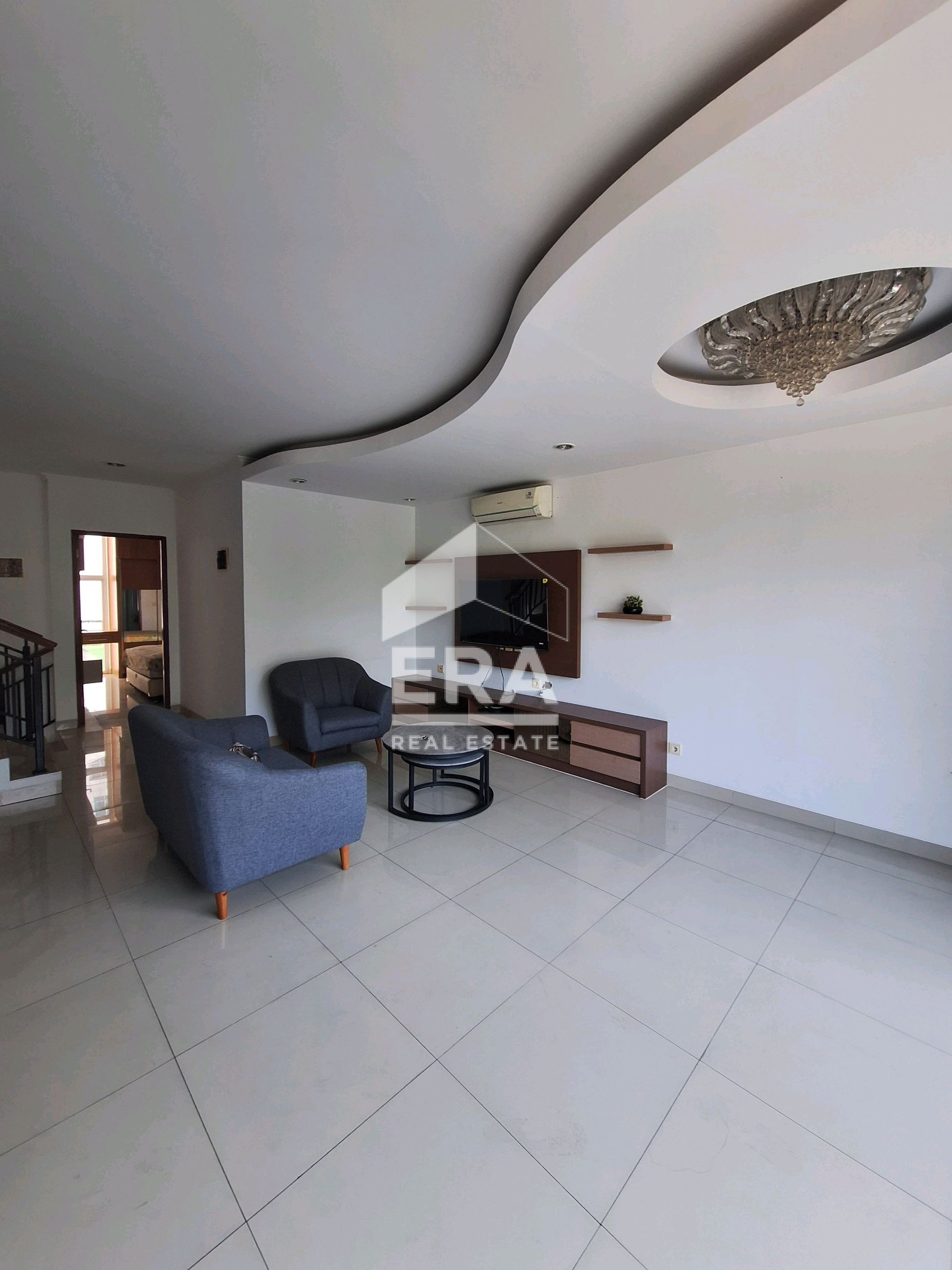 interior 2