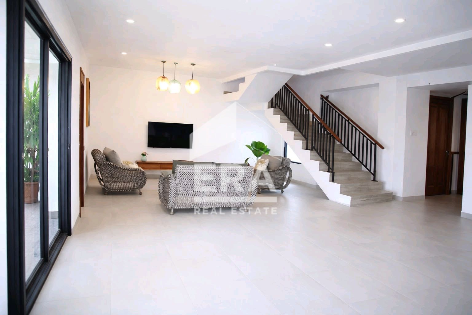interior 6