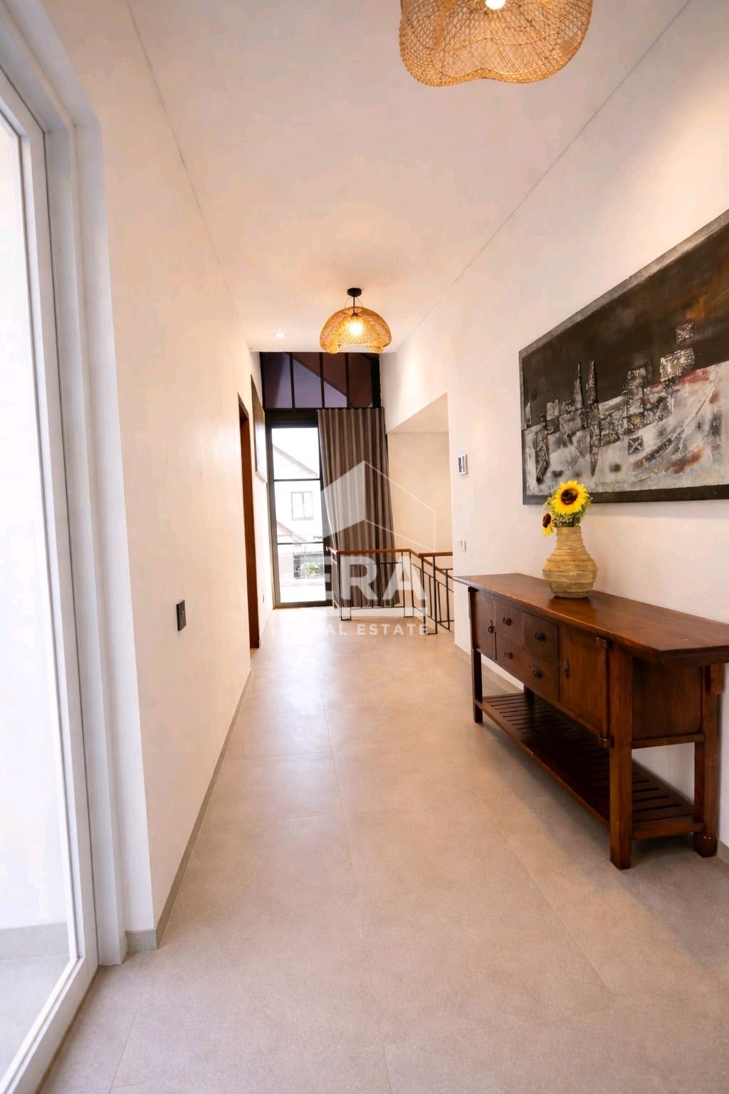 interior 8