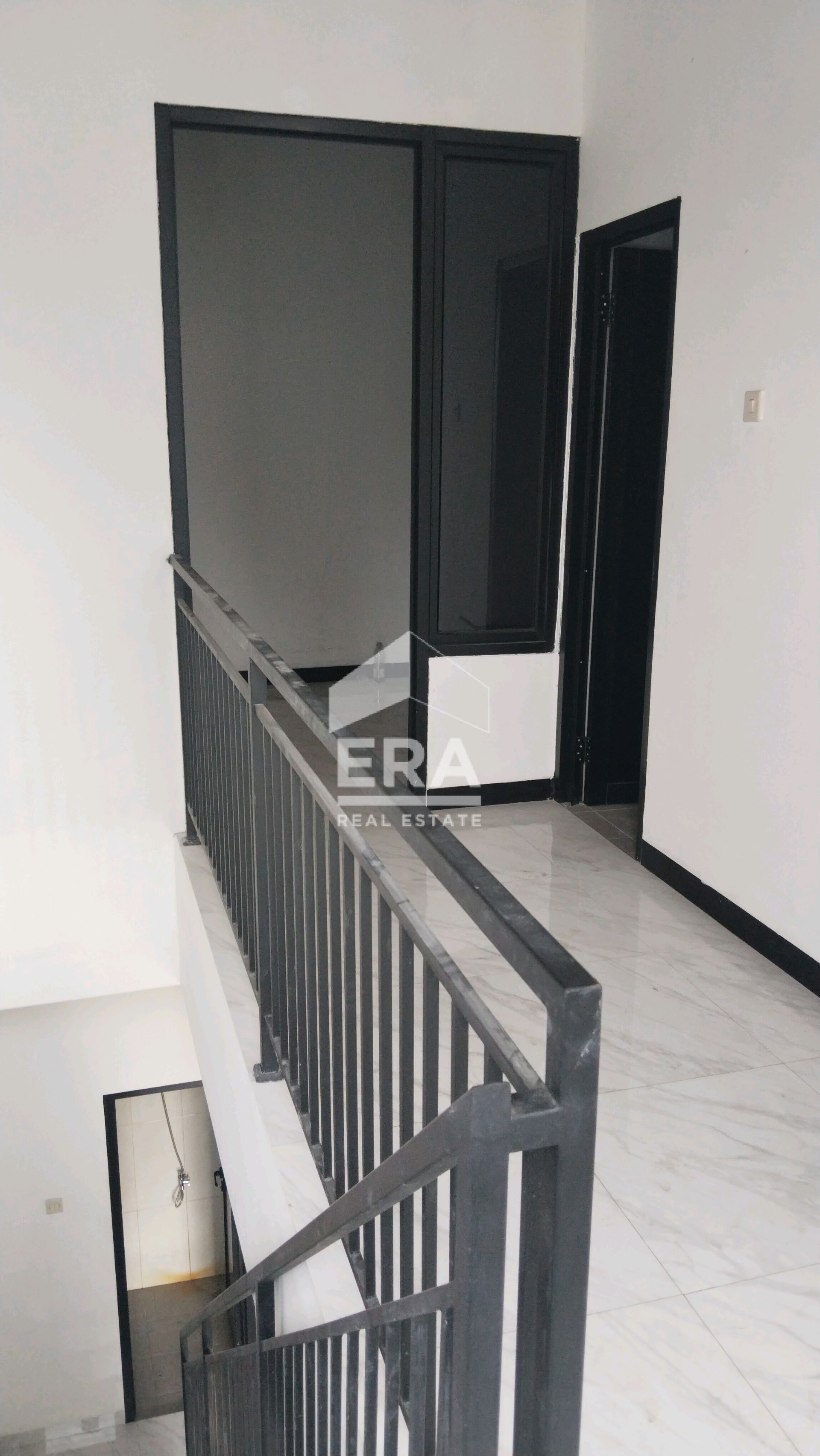 interior 4