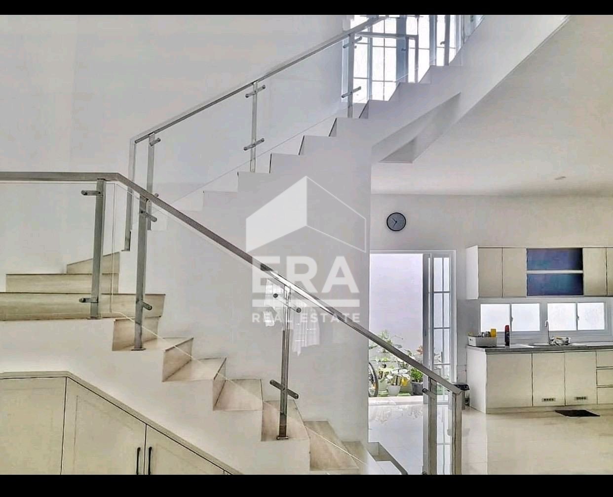 interior 3